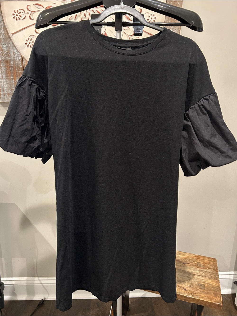 Who What Wear Woman’s Black Puff Sleeve T-Shirt Dress- Size medium